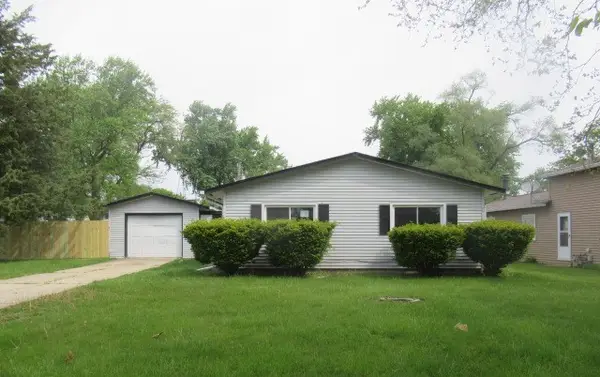 12 Circle Drive E, Montgomery, IL 60538