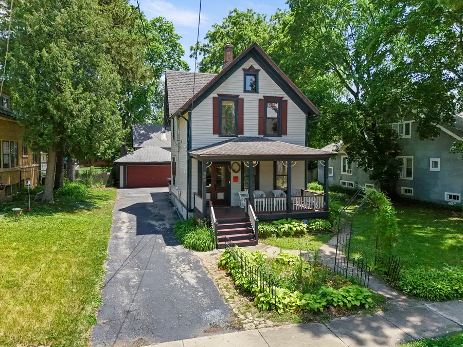 Address Withheld By Seller, Elgin, IL 60120 - #2