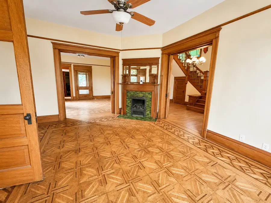 642 W Stephenson Street, Freeport, IL 61032 - #2
