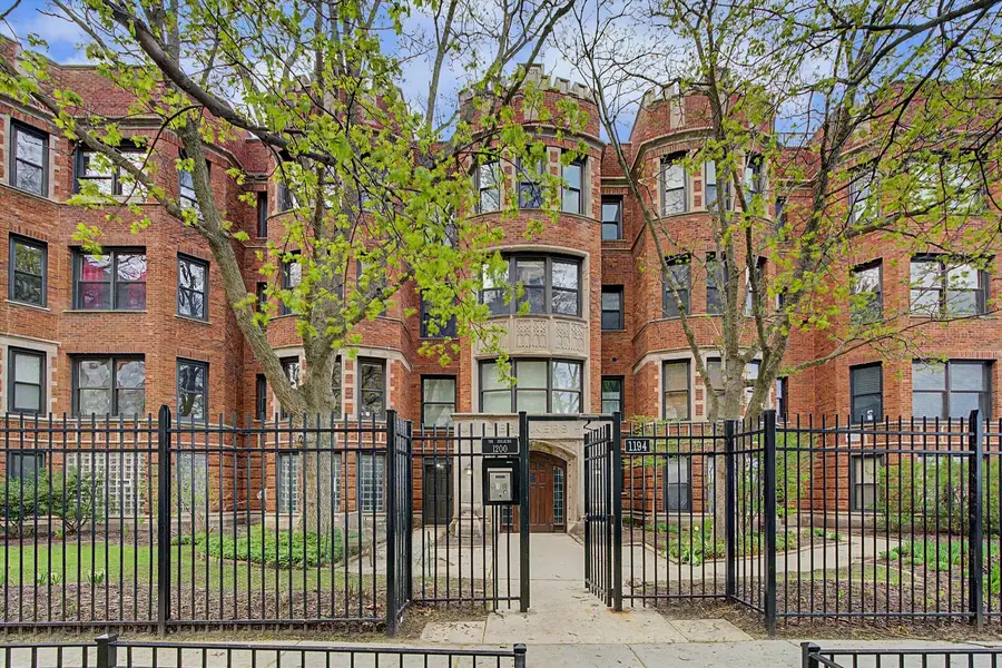 1200 W Sherwin Avenue #2K, Chicago, IL 60626 - #3