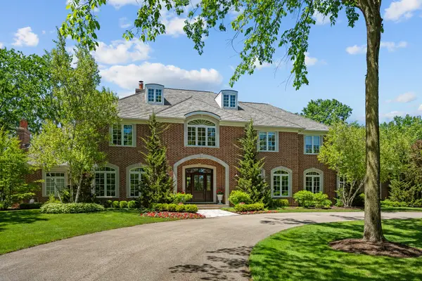 1150 W Keswick Lane W, Lake Forest, IL 60045