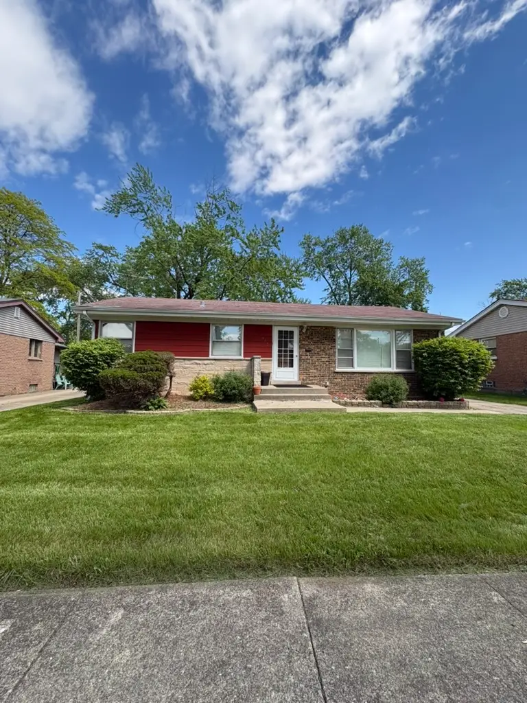 443 Grosvenor Place, Chicago Heights, IL 60411 - #1