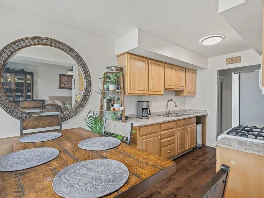 306 Milton Court #B, Bloomingdale, IL 60108 - #3