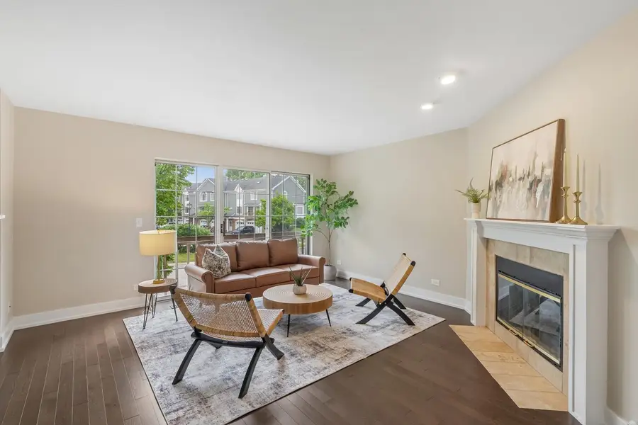 856 W Saint Johns Place, Palatine, IL 60067 - #3