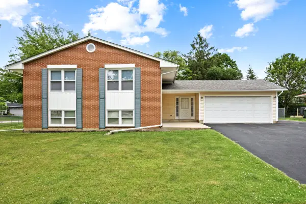 1381 Volkamer Trail, Elk Grove Village, IL 60007