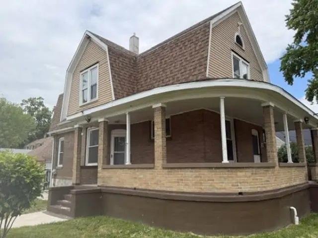 558 N Crystal Street, Elgin, IL 60123 - #3