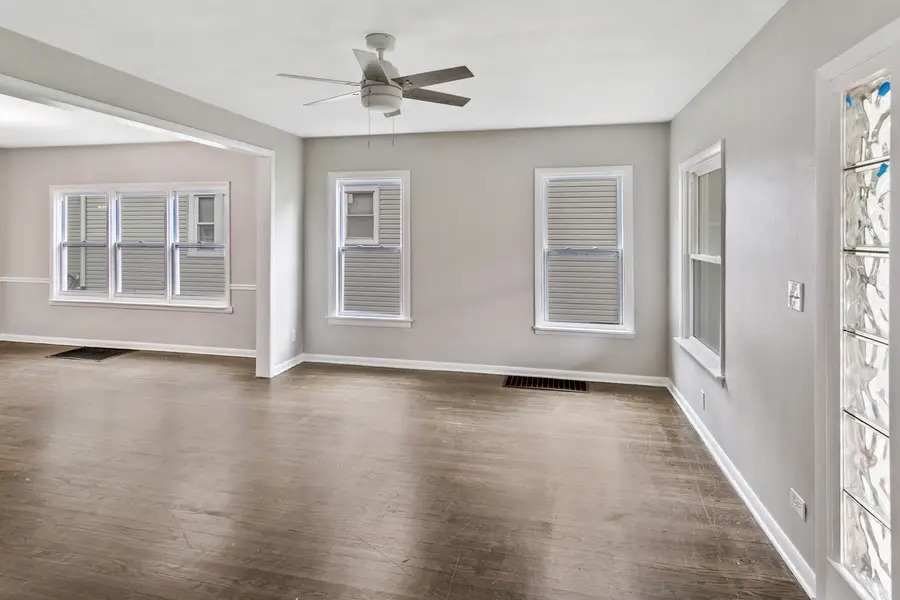1518 Melrose Avenue, Waukegan, IL 60085 - #3