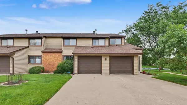2101 Harbortown Circle #2101, Champaign, IL 61821