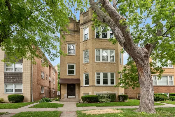 2732 W Greenleaf Avenue #3, Chicago, IL 60645