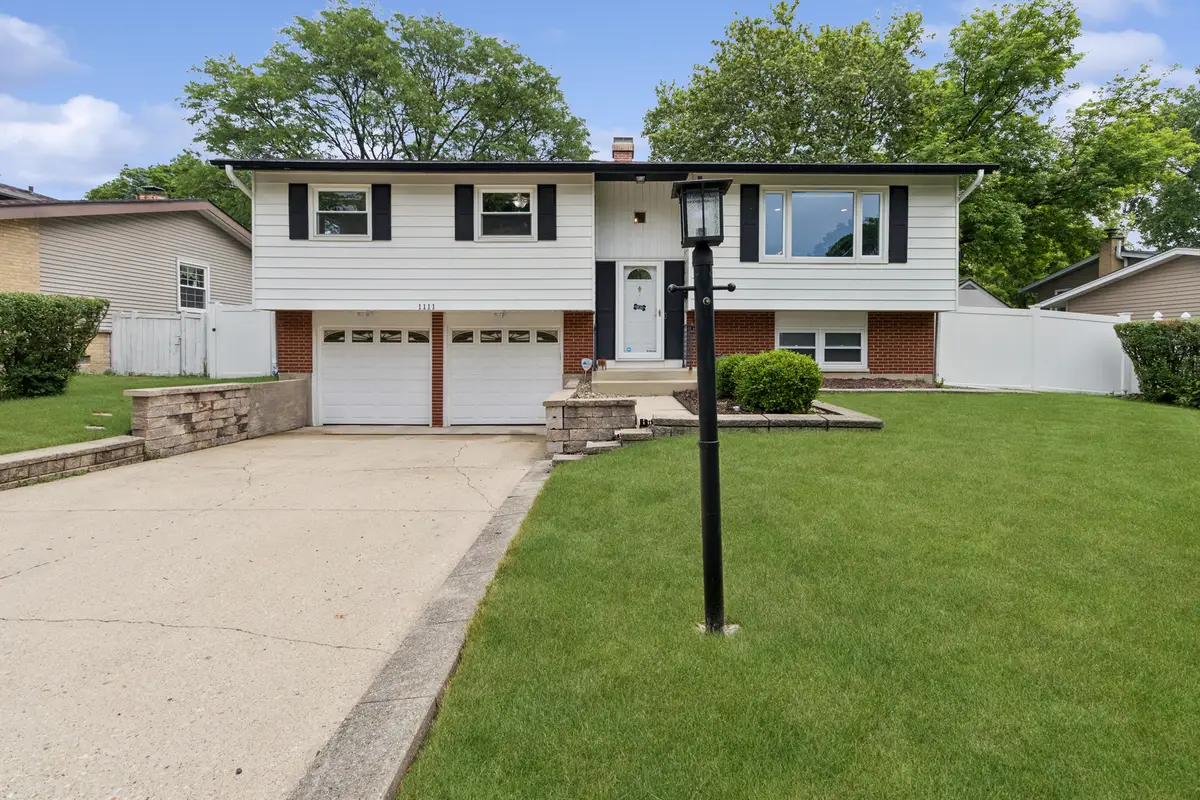 1111 N Greenfield Lane, Mount Prospect, IL 60056 - #1