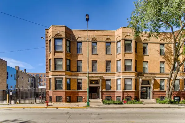 728 W Addison Street #G, Chicago, IL 60613