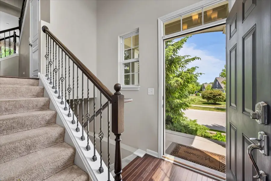 3249 Coral Lane, Glenview, IL 60026 - #3