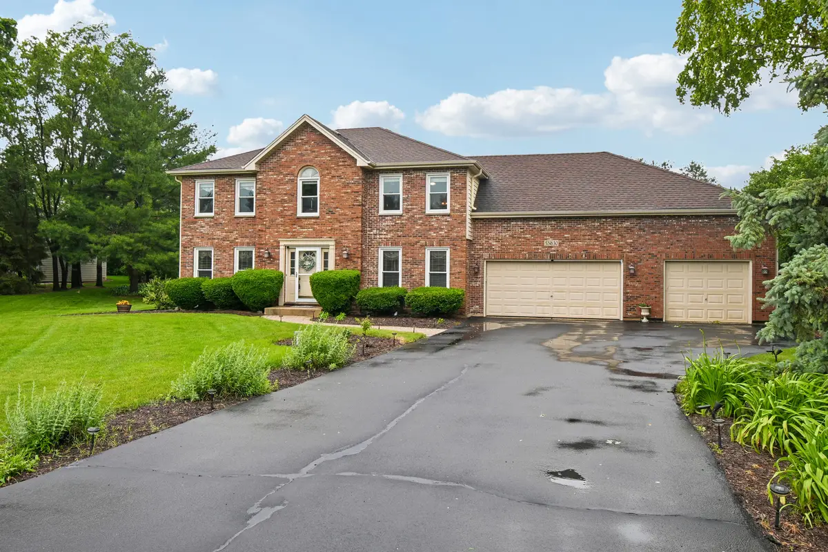 5N630 Leslie Court, Saint Charles, IL 60175 - #1