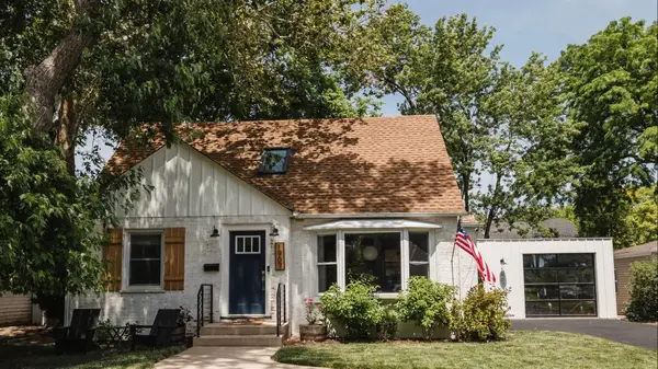 1907 E Indiana Street, Wheaton, IL 60187