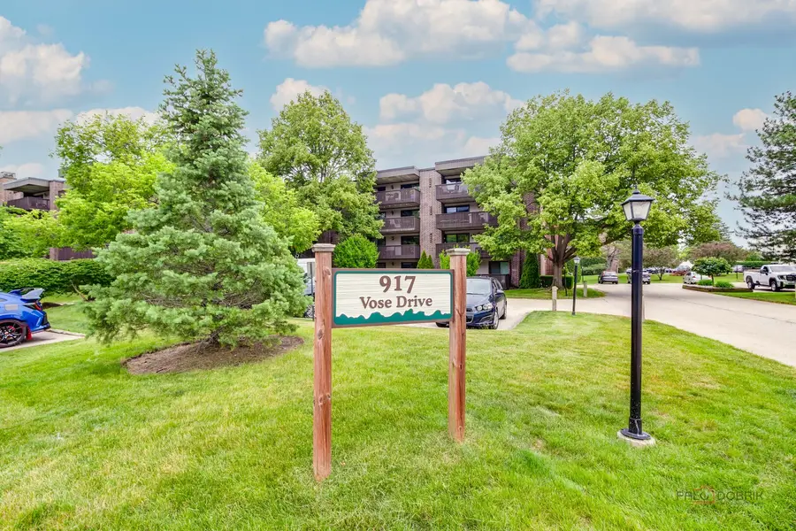 917 Vose Drive #411, Gurnee, IL 60031 - #2