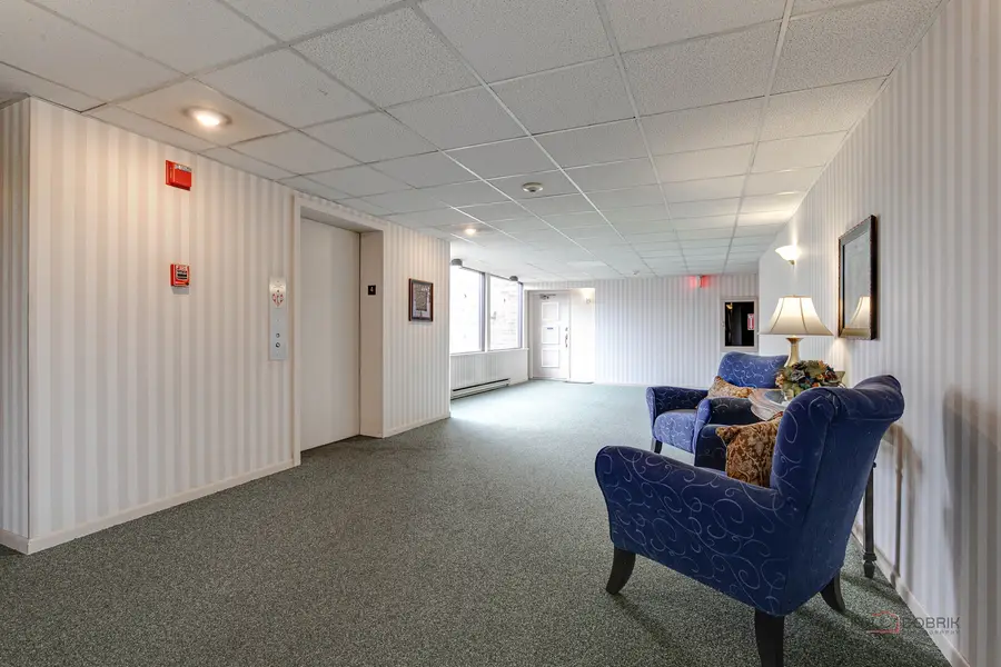 917 Vose Drive #411, Gurnee, IL 60031 - #3