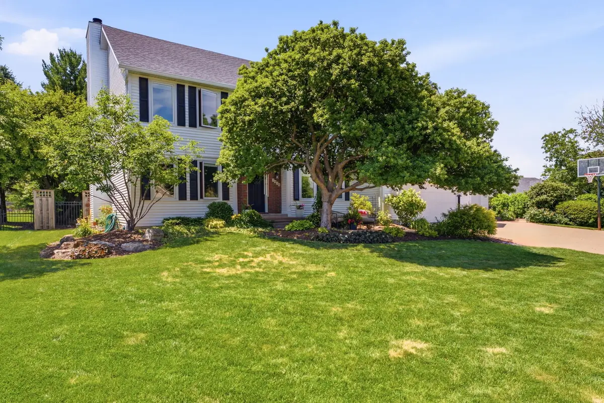 4620 Willowwood Court, Davenport, IA 52807 - #1