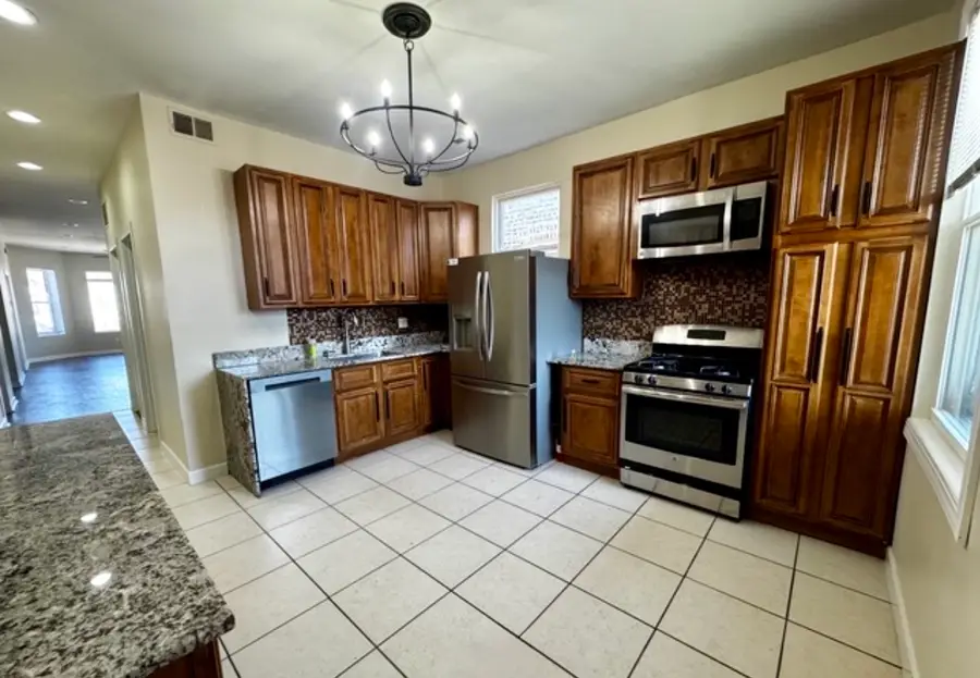 3431 W Lyndale Street, Chicago, IL 60647 - #2