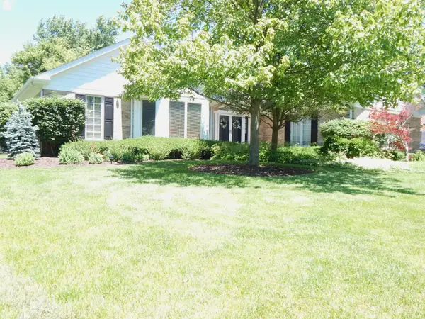 1322 W Steeplechase Lane, Palatine, IL 60067