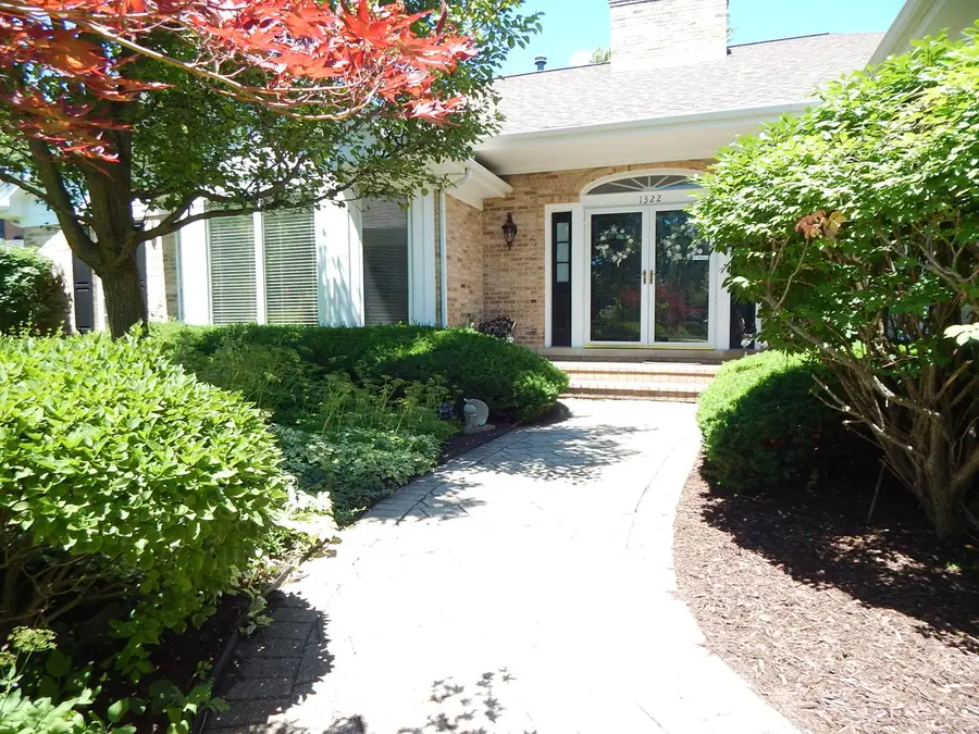 1322 W Steeplechase Lane, Palatine, IL 60067 - #2