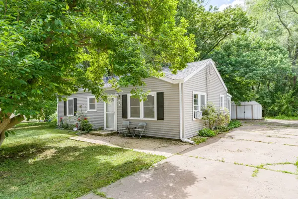 7002 Ridge Drive, Davenport, IA 52806