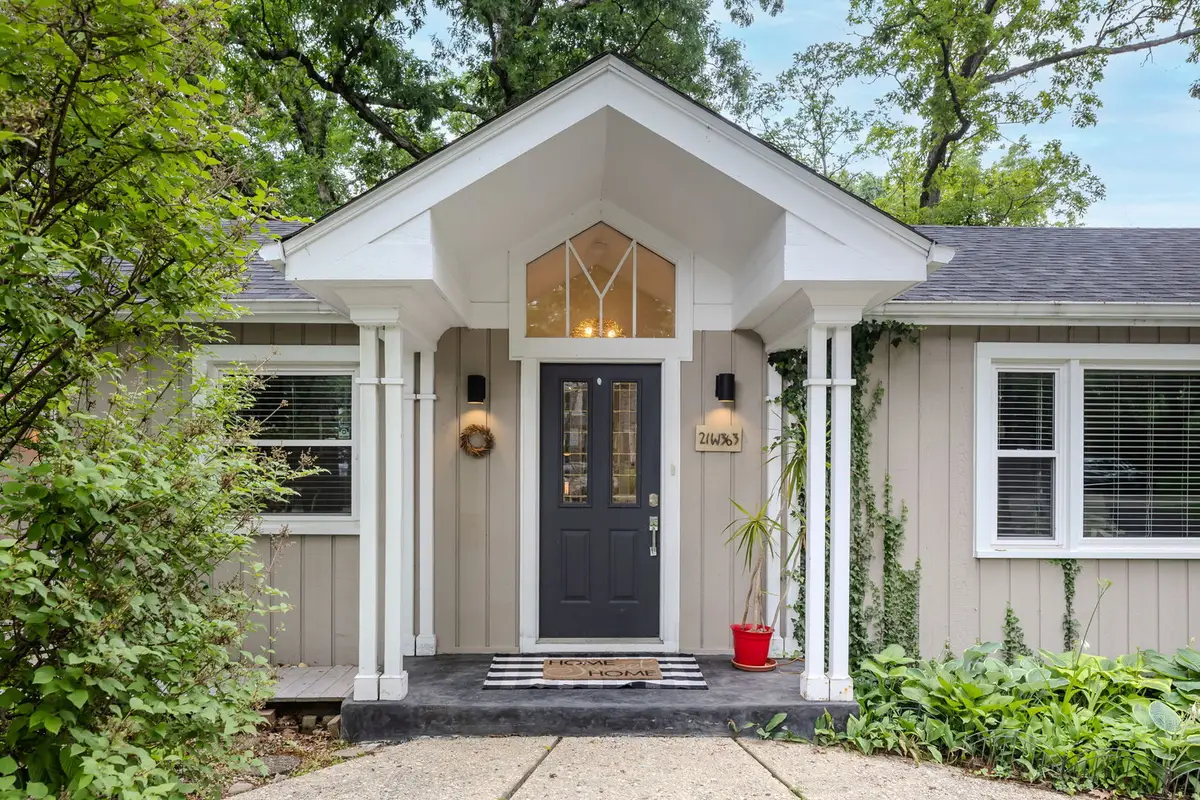 21W363 Walnut Road, Glen Ellyn, IL 60137 - #1
