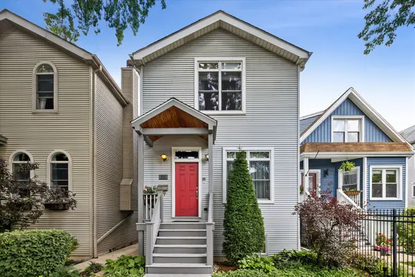 2111 N Whipple Street, Chicago, IL 60647