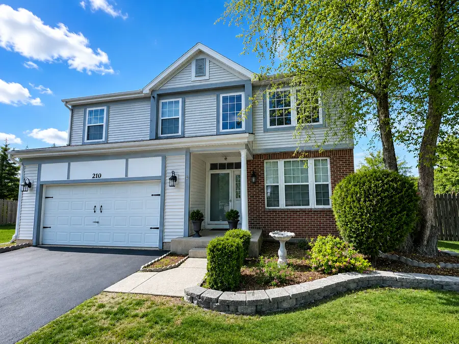 210 Balmoral Court, Glendale Heights, IL 60139 - #2