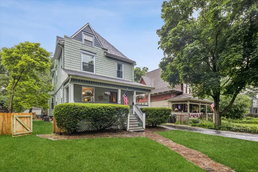 134 N Kensington Avenue, La Grange, IL 60525 - #2