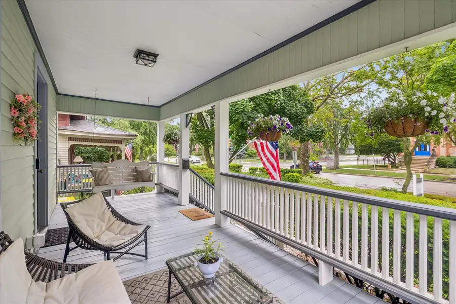134 N Kensington Avenue, La Grange, IL 60525 - #3