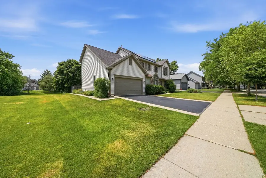 930 Ripple Brook Lane, Elgin, IL 60120 - #2