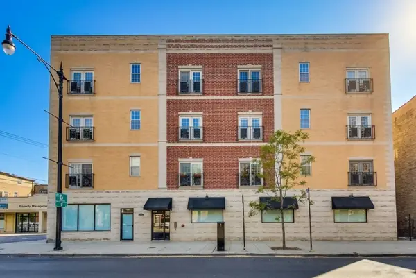 3231 W Fullerton Avenue #3W, Chicago, IL 60647