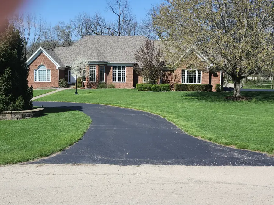 23 Roosevelt Drive, East Dubuque, IL 61025 - #2