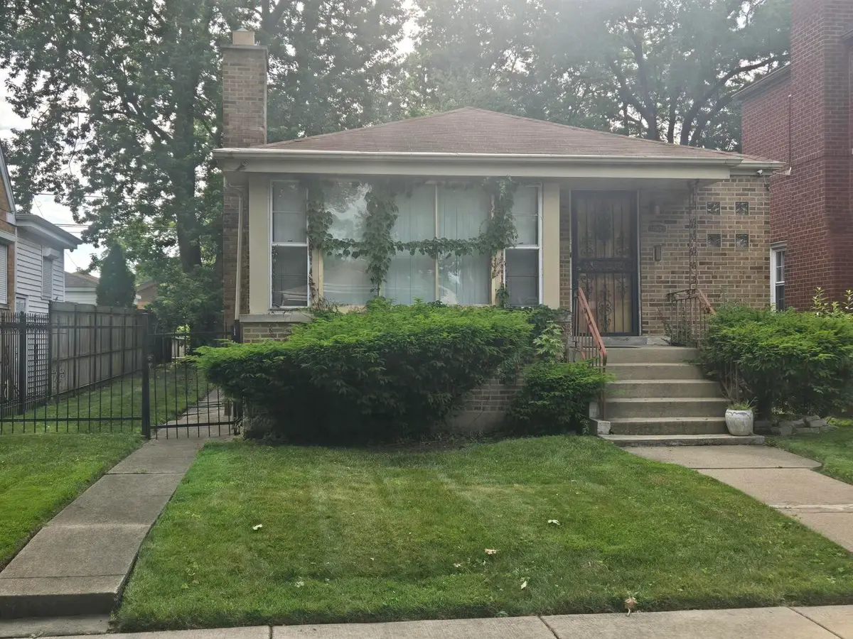 10928 S Parnell Avenue, Chicago, IL 60628 - #1