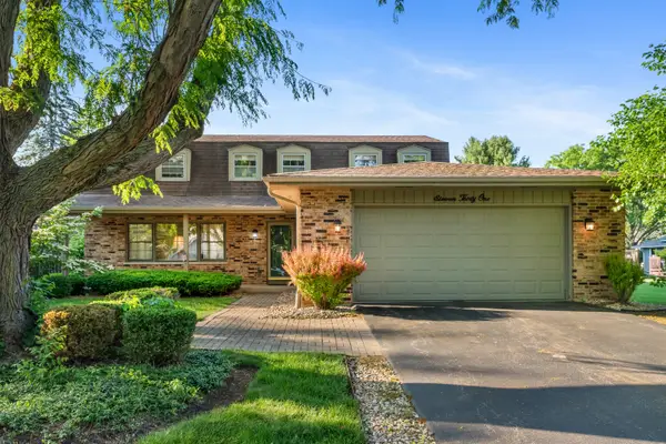 1131 Laureli Circle, Naperville, IL 60540