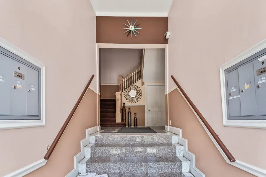 4548 S Indiana Avenue #1S, Chicago, IL 60653 - #3