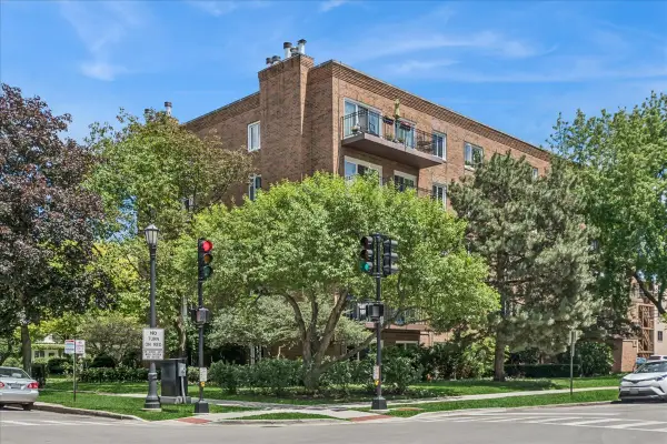 901 Hinman Avenue #3B, Evanston, IL 60202