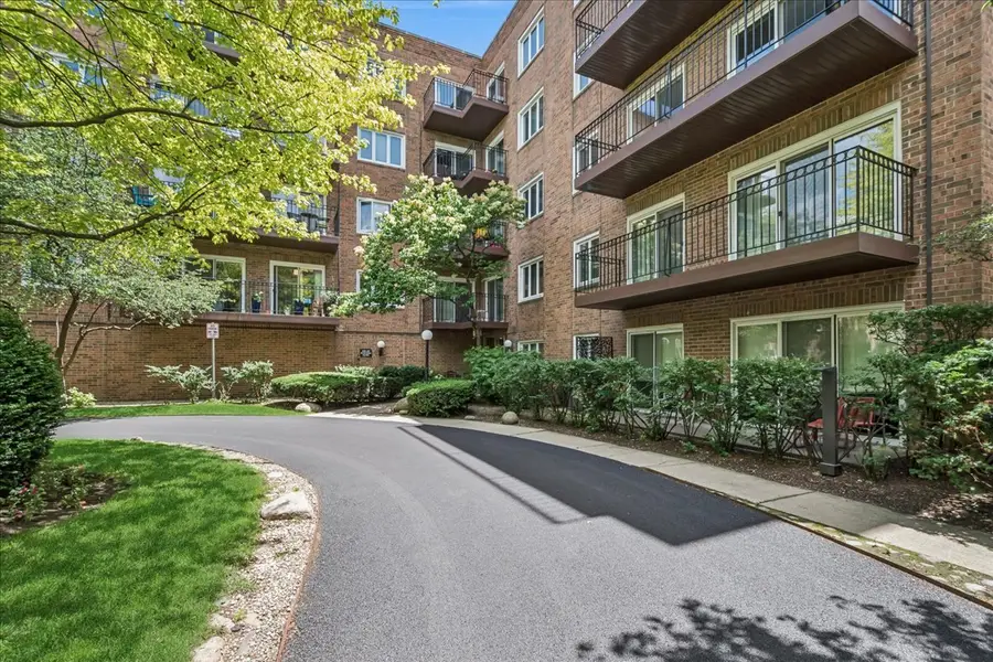 901 Hinman Avenue #3B, Evanston, IL 60202 - #2