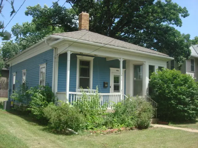 424 E Main Street E, Ottawa, IL 61350 - #1