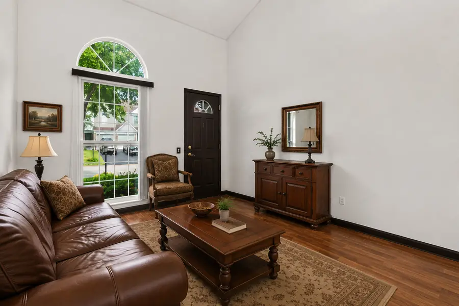 3 Chaucer Lane #A, Streamwood, IL 60107 - #3