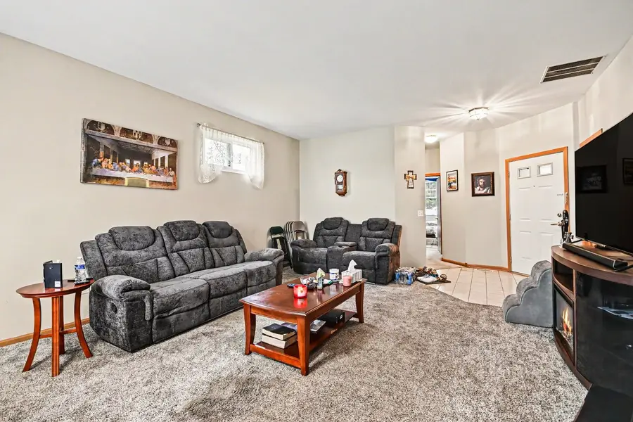 2559 Oak Park Court, Crest Hill, IL 60403 - #3