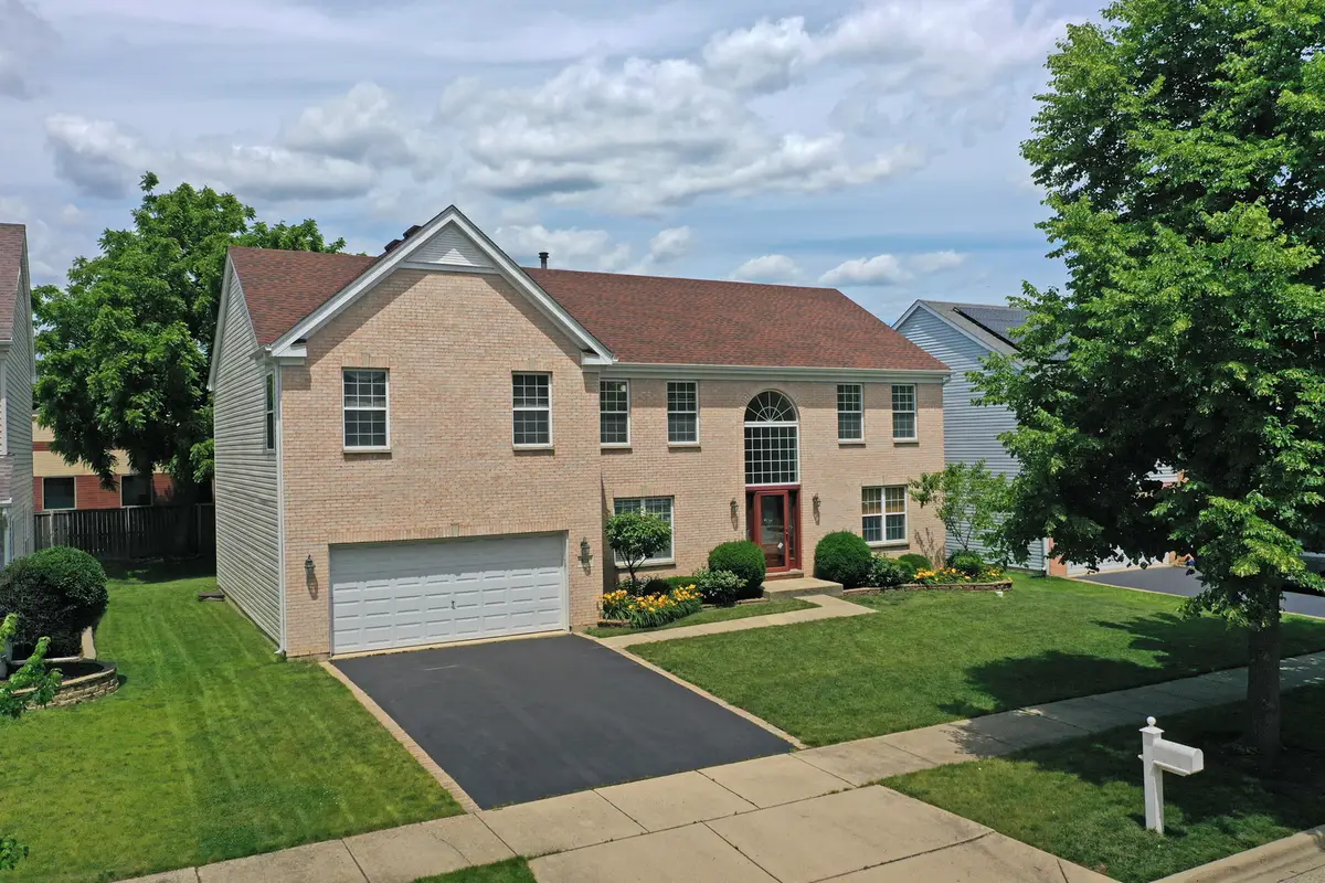 810 Vera Lane, Wheeling, IL 60090 - #1