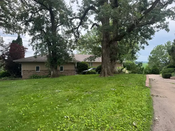428 Overlook Court, Geneseo, IL 61254