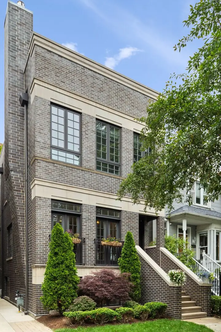 1306 W Byron Street, Chicago, IL 60613 - #1