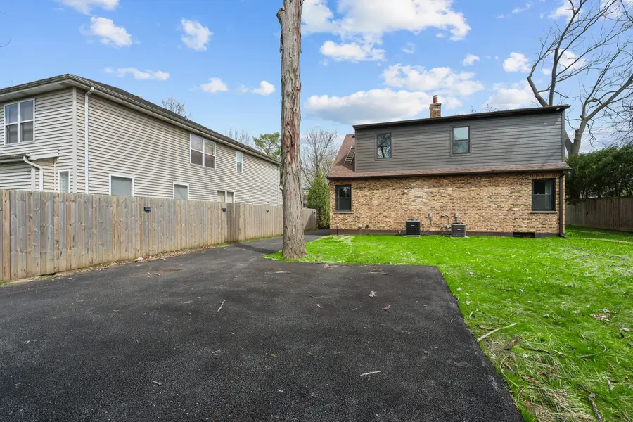 830 Deerfield Road, Highland Park, IL 60035 - #3