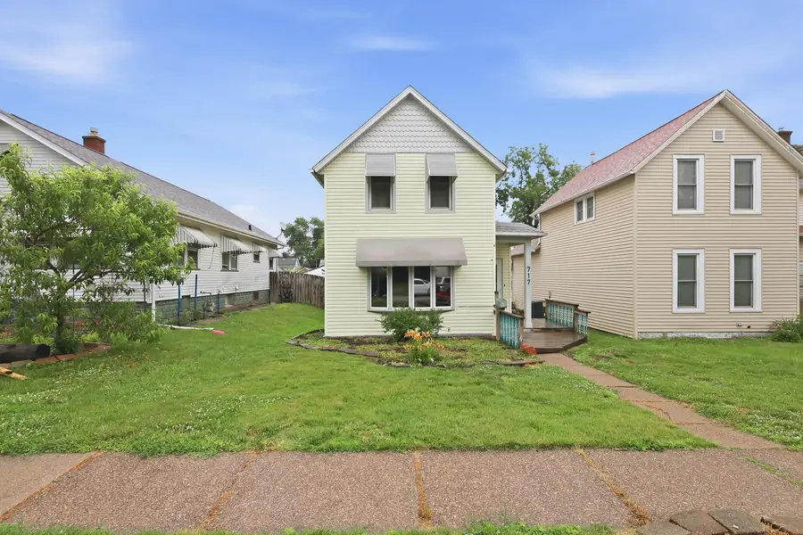 717 N Howell Street, Davenport, IA 52802 - #2