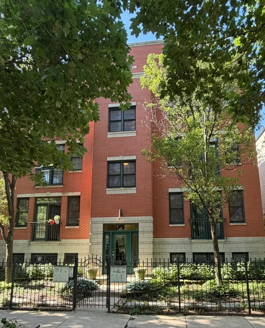 917 W Lakeside Place #2E, Chicago, IL 60640 - #3
