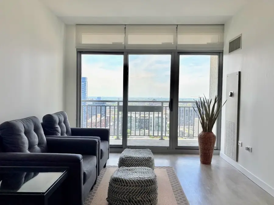 125 S Jefferson Street #2801, Chicago, IL 60661 - #3