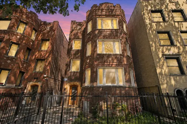 7537 S Phillips Avenue, Chicago, IL 60649