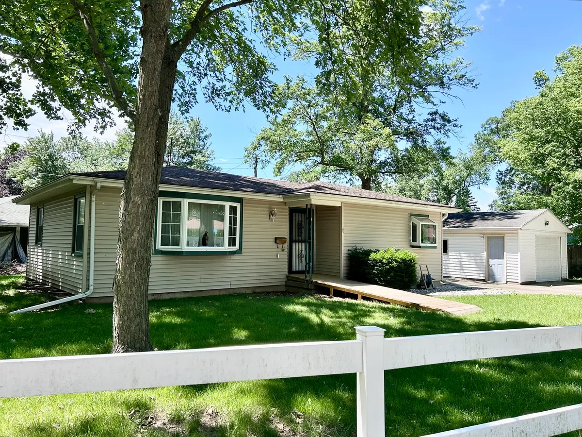 4 Geneske Court, Streator, IL 61364 - #1
